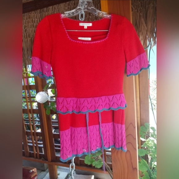 so young Dresses & Skirts - Women's Top & Skirt Set